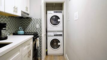 Apartment | 2 bedrooms, Internet