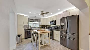 Villa | 2 Schlafzimmer, Internetzugang