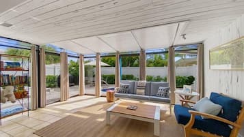 Villa | 2 bedrooms, Internet