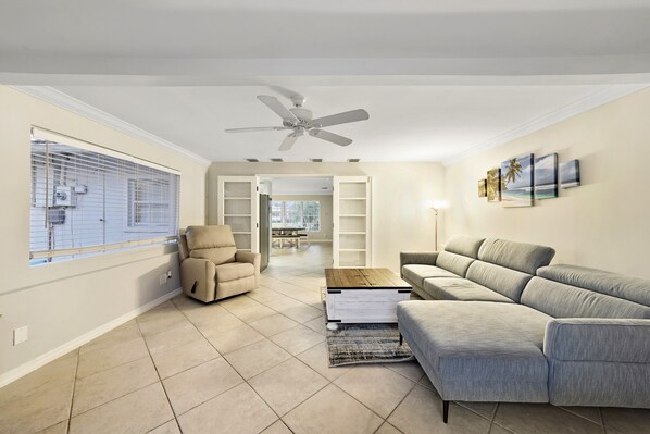 Villa | 3 bedrooms, Internet