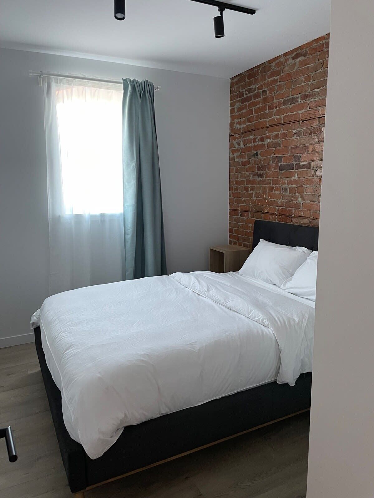 3 chambres, fer et planche à repasser, lit de bébé portatif, Wi-Fi