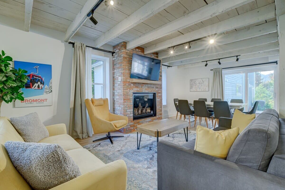 Completely Renovated Ancestral Home - Bromont