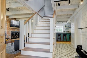 Interior - Completely renovated ancestral home (Bromont)