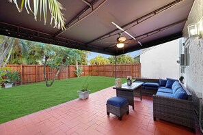 Villa | 3 bedrooms, Internet