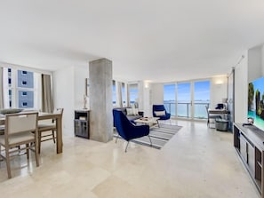 Apartment | 2 bedrooms, Internet