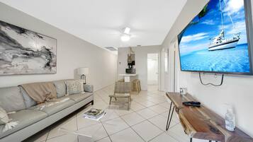 Apartment | 2 bedrooms, Internet