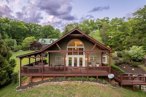 Exterior - Smoky Mountain retreat - theater, game room, hot tub & view near park! (Sevierville)