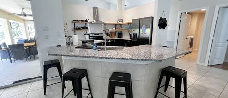 Cadeirão de bebê, mesas de jantar