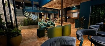 URBAN PARK SUITES HOTEL