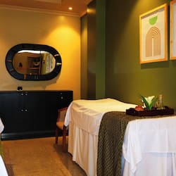 Couples treatment rooms, sauna, steam room, body treatments