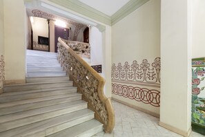 Interior - Modernist flat in Eixample center (Barcelona)