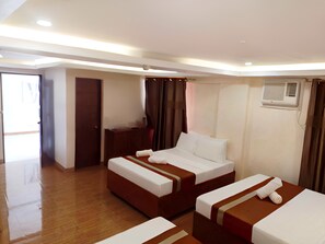 Executive Room, Multiple Beds, Non Smoking