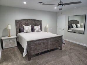 3 bedrooms, iron/ironing board, WiFi, bed sheets