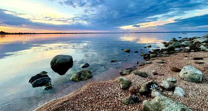 Private Gated Waterfront Lake Buchanan Home! Hot tub, Dog Friendly, Fully Fenced