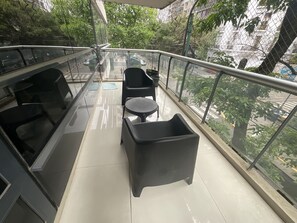 Exterior - Deaf Twins 2B Botanico Super Calido (Buenos Aires)