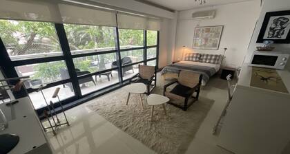 Deaf Twins 2B Botanico Super Calido