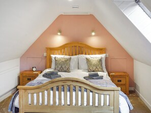 4 bedrooms, free WiFi, bed sheets