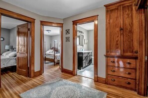 5 bedrooms