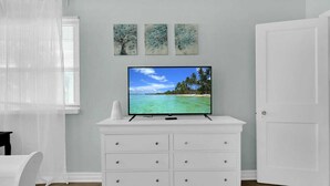 Unclassified image, 5 of 22, button - Beachside Retreat! (Madeira Beach)