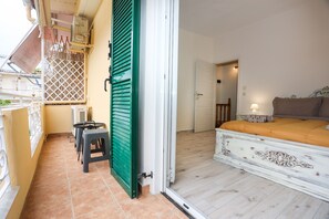 2 bedrooms, in-room safe, iron/ironing board, free WiFi - Yiasemi Maison (Corfu)