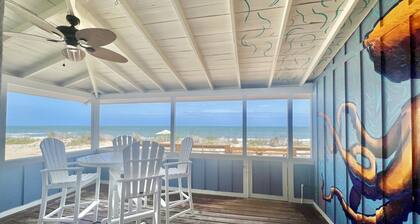 Beachfront 3bed 2bath sleeps 8. ‘25 amenity pass, linens included.