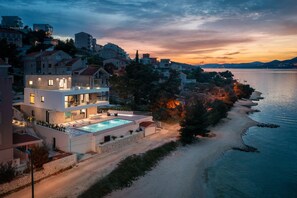 Exterior - Beachfront Villa Milka with Pool (Okrug Gornji)