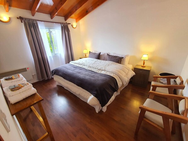 1 habitación, wifi gratis y ropa de cama