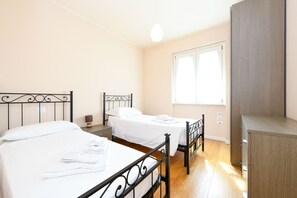 4 chambres, coffres-forts dans les chambres, Wi-Fi gratuit