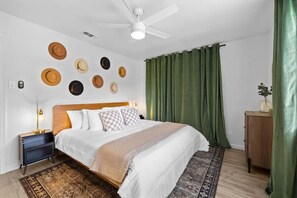 2 bedrooms, iron/ironing board, travel cot, WiFi