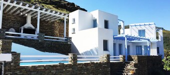 Villalydi Close to Chora Andros