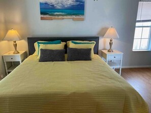 3 Schlafzimmer, Schreibtisch, Bügeleisen/Bügelbrett, kostenloses WLAN