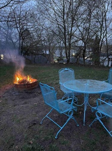 Bright Boho Walkable House Bars Beaches Bike Path Downtown