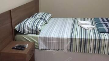 Standard Double Room Single Use, 1 Bedroom | 1 bedroom, iron/ironing board, free WiFi