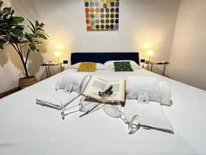 1 bedroom, iron/ironing board, travel crib, free WiFi - Luxurious View on Santa Croce (Firenze)