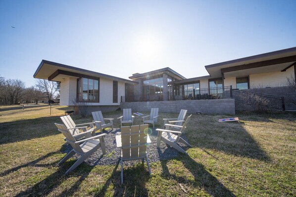 Property grounds - Corporate*Hot Tub•20 Acres•King Beds•Firepit•Views (Grove)