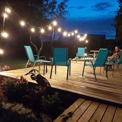 Wolfe Island Bayview Farmhouse