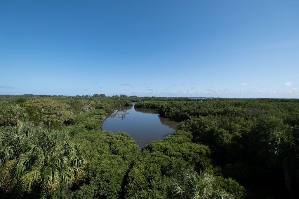 Nature's Landing C302 Pool, Cathedral Ceilings and Water View!