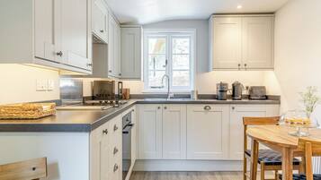 Dishwasher, highchair