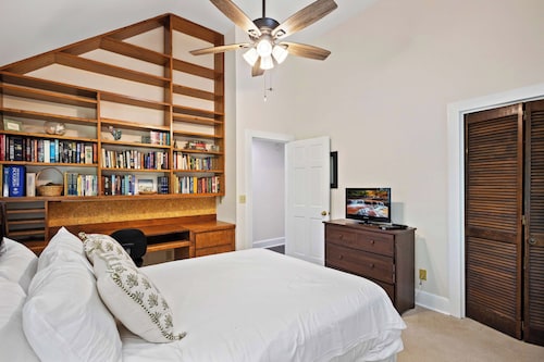 Spacious Private Home In Gated Resort At The Beach