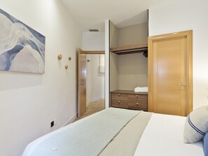 2 Schlafzimmer, Bügeleisen/Bügelbrett, Internetzugang, Bettwäsche