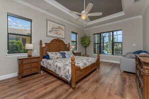 4 bedrooms, in-room safe, desk, free WiFi - Stunning Waterfront-canal home minutes from Charlotte Harbor, Saltwater Pool! (Punta Gorda)