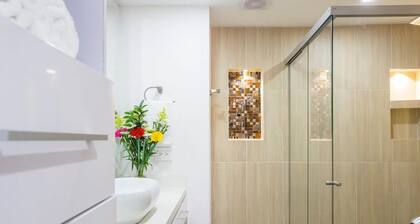 Entire Studio close to Medellín's downtown, the real Medellín