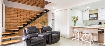 Entire Studio close to Medellín's downtown, the real Medellín
