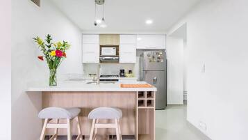 Fridge, microwave, oven, coffee/tea maker