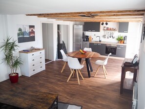 Refrigerador, horno, parrilla de estufa y lavavajillas