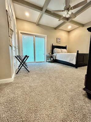 3 bedrooms, desk, iron/ironing board, free WiFi - 3-bedroom vacation home near Hardin Simmons University (Abilene)