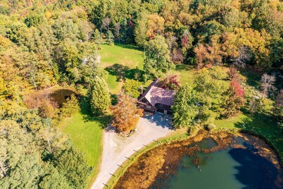 Portage Ponds 5 BR/3 Bath close to CHQ, wine trail