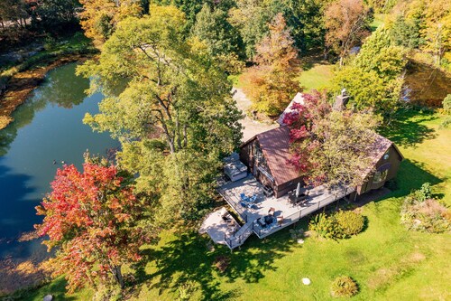 Portage Ponds 5 BR/3 Bath close to CHQ, wine trail
