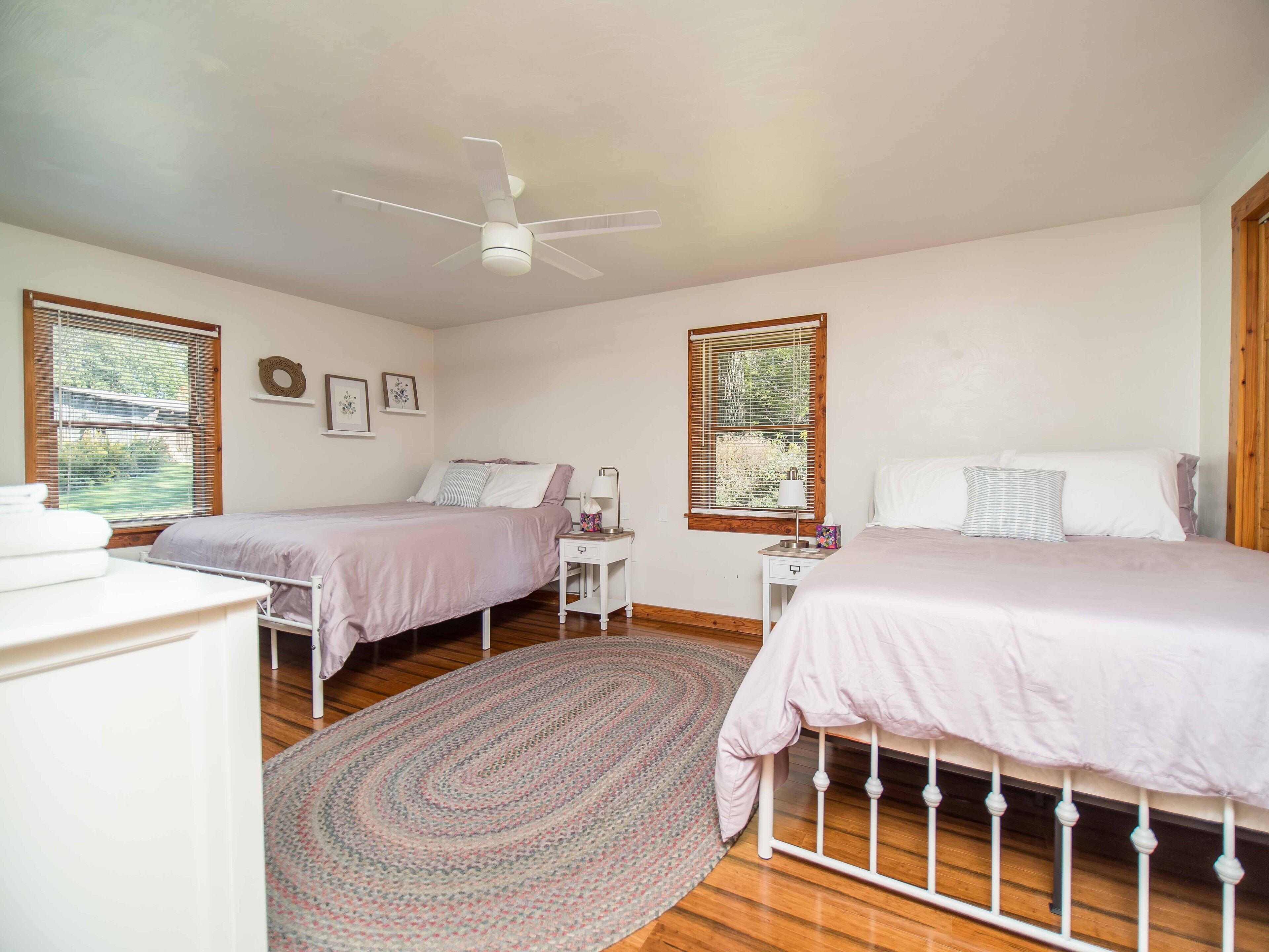 5 dormitorios, tabla de planchar con plancha, wifi y ropa de cama