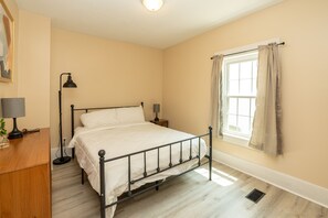 3 habitaciones, tabla de planchar con plancha y wifi gratis 